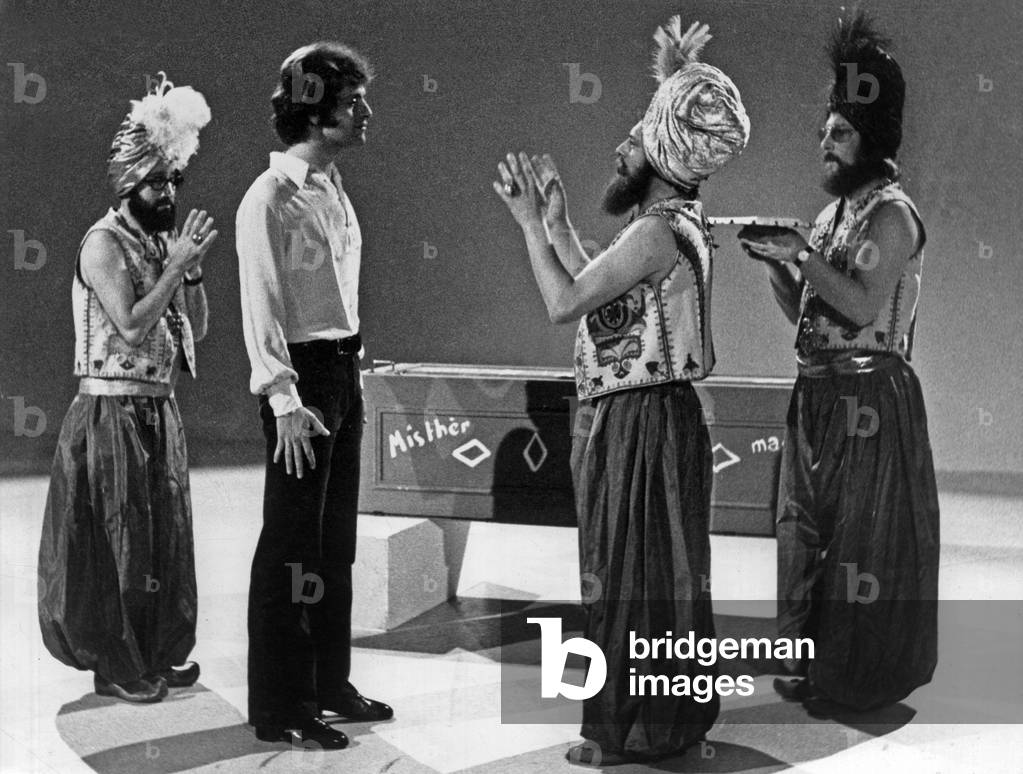 Kiki, Joe Dassin, Jacques Martin and Popov, 1971 (b/w photo)