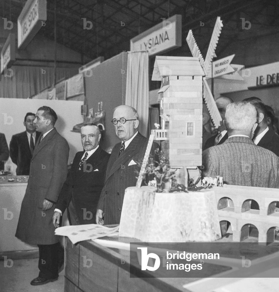 Foire de Paris (Paris Fair), May 4, 1951 : visit of French president Vincent Auriol (b/w photo)