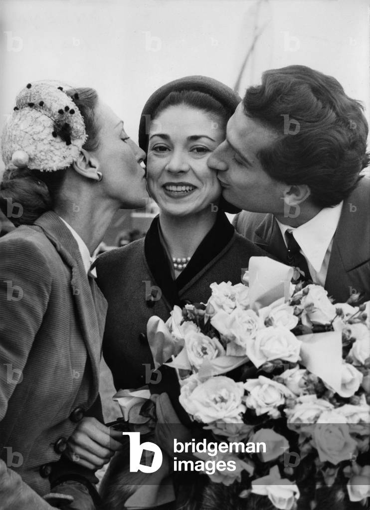 The Dancer Margot Fonteyn Welcomed A Son Arrivee A Orly By Lycette Darsonval And Michel Renaud June 8, 1952 (b/w photo)