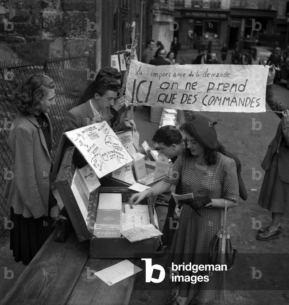 The poets fair, Paris, October 15, 1949 (b/w photo)