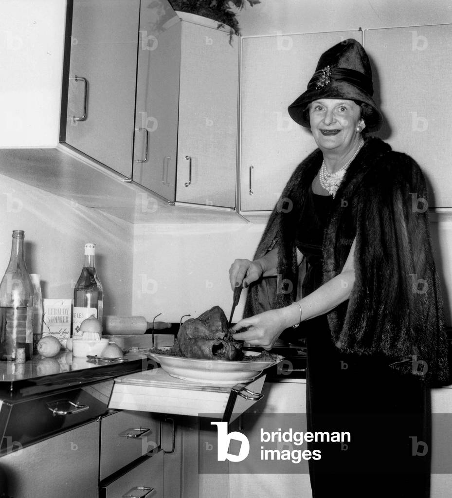 Mapie De Toulouse Lautrec Making A Cooking Demonstration on November 17, 1959  (b/w photo)