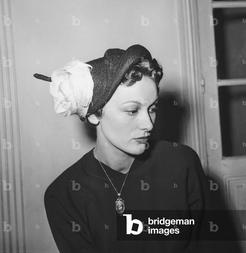 Maud Roser hat, Paris, January 20, 1950 (b/w photo)
