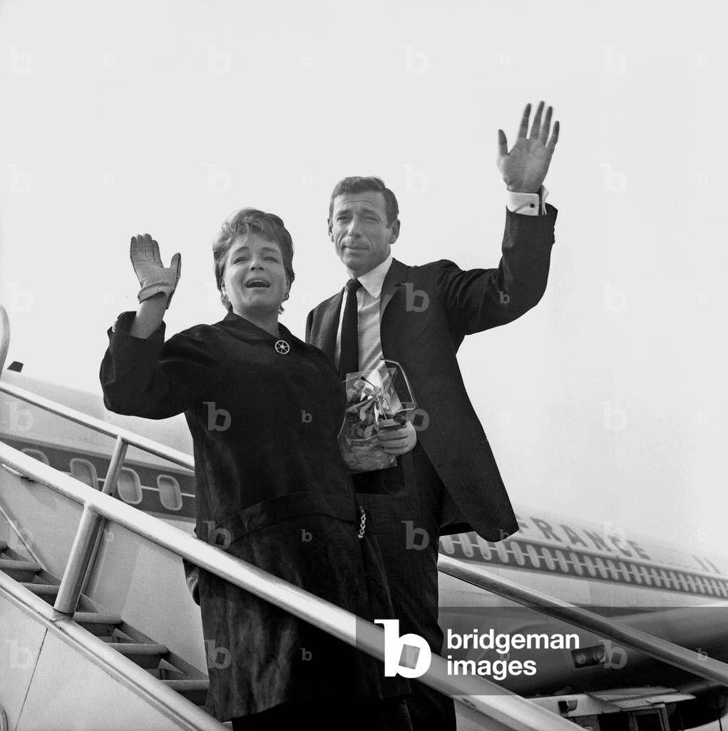 Yves Montand and Simone Signoret at Orly Airport, 1961 (b/w photo)