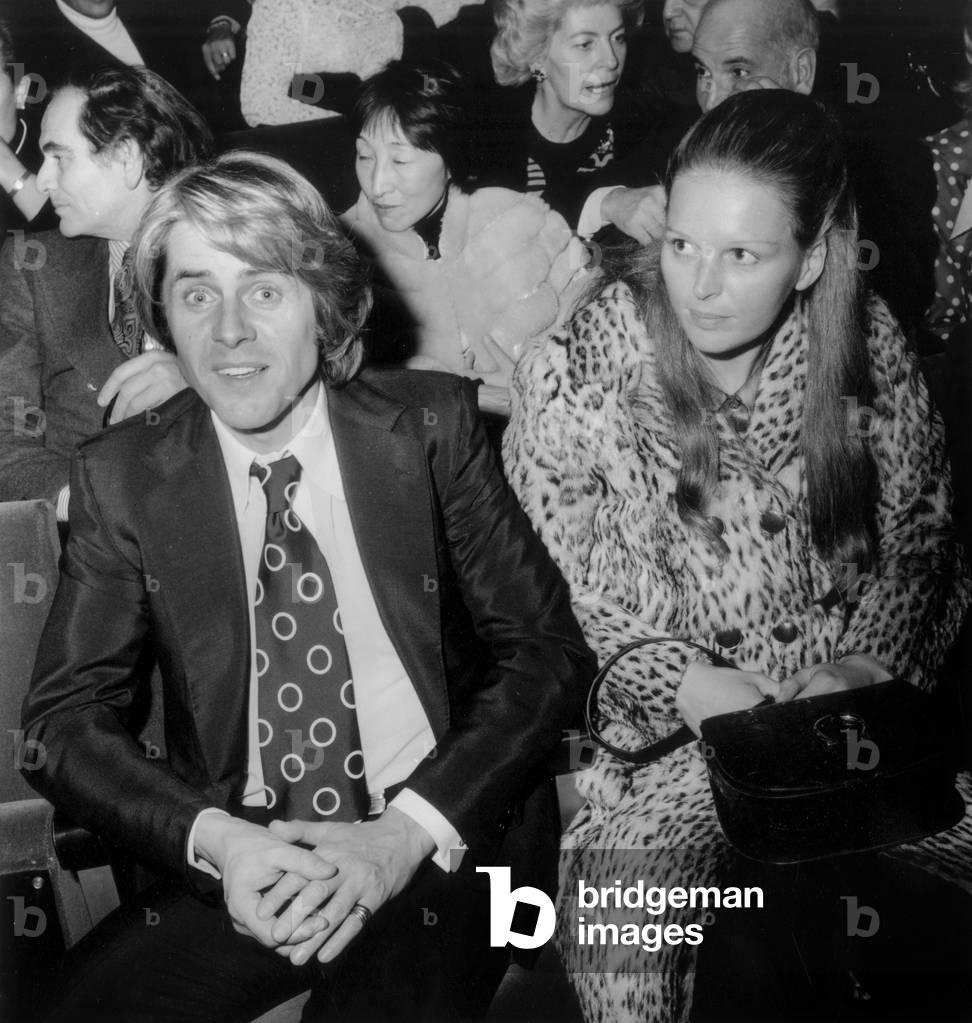 D38557 Michel Le Royer And His Wife At The Premiere Of The Tour Of Singing Dedalida A L Olympia November 24, 1971 (b/w photo)