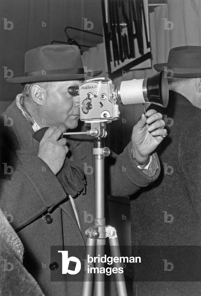 Photo and Amateur Cinema Exhibition at Porte Deversailles Exhibition Centre March 15, 1958 (b/w photo)