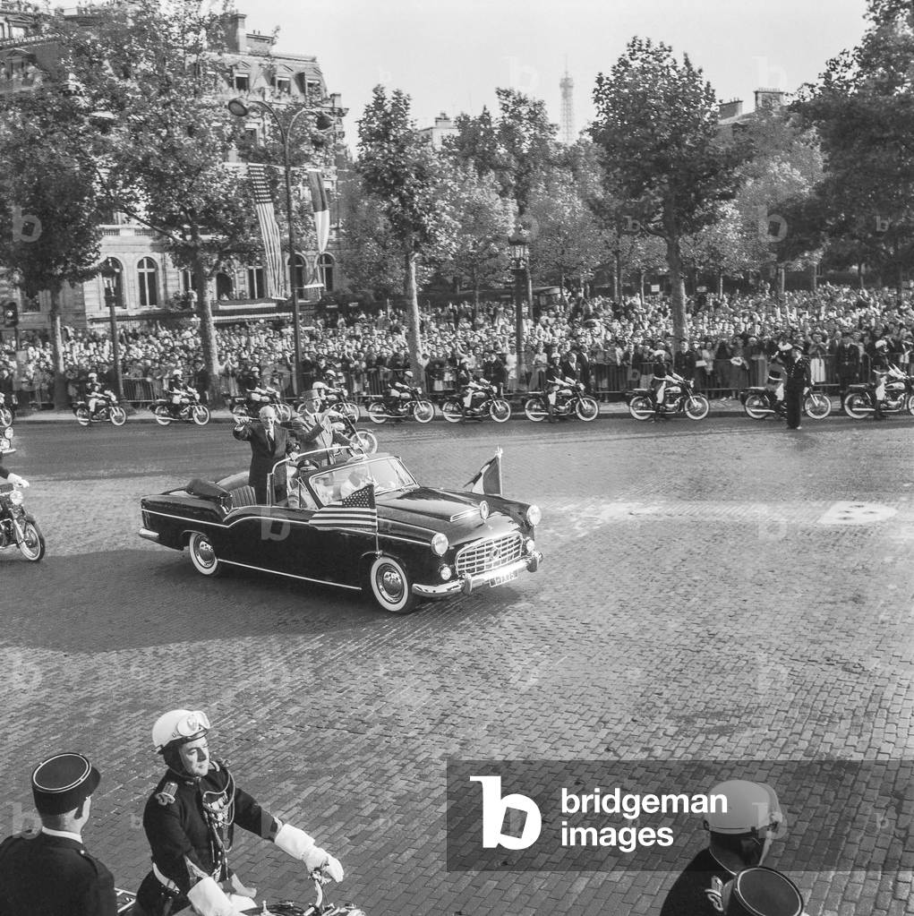 Visit of American president Dwight Eisenhower in Paris : here with French president Charles de Gaulle, September 2, 1959 (b/w photo)