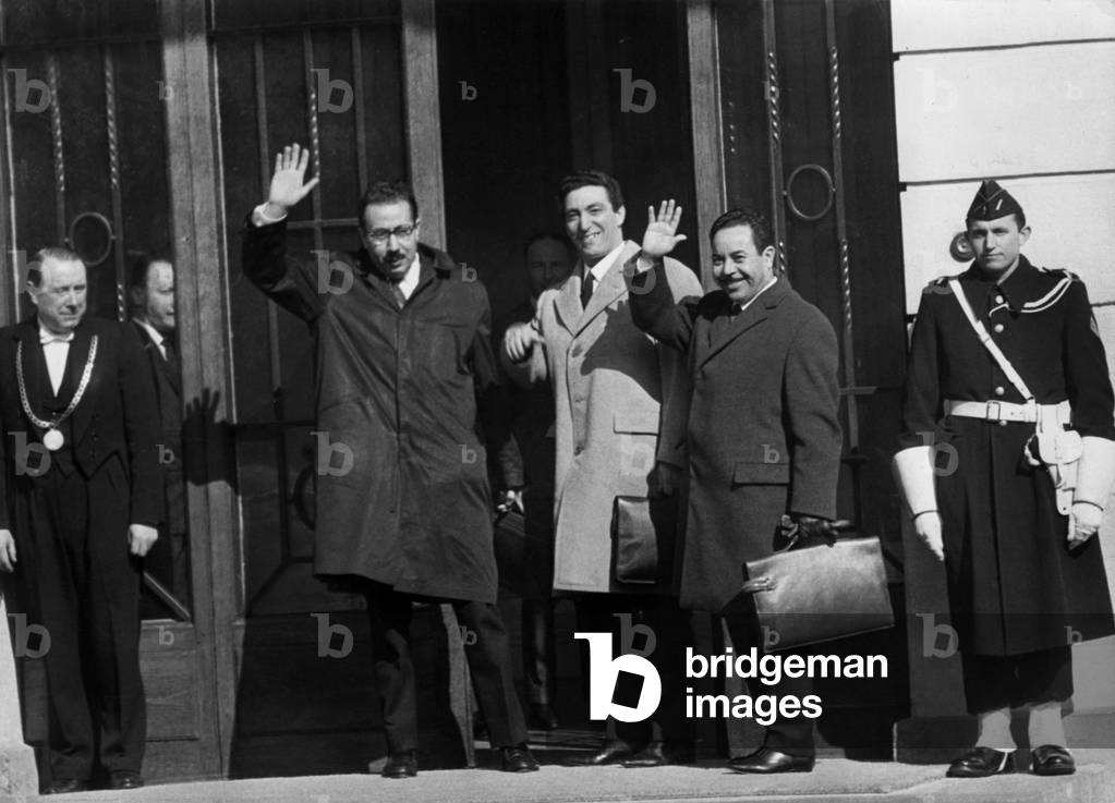 Algerian War : Negotiations of Evian, Mars 17, 1962 : at The 