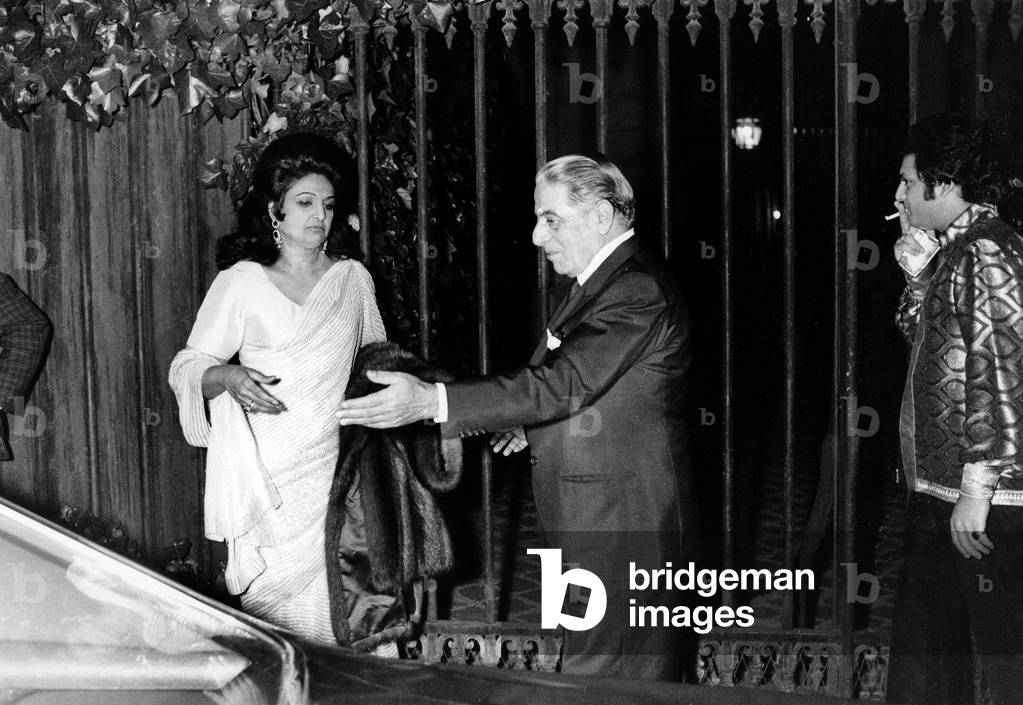 Maharani of Borada With her Son Prince of Borada and Aristotle Onassis Leaving Maxim'S Restaurant in Paris 1972 (b/w photo)