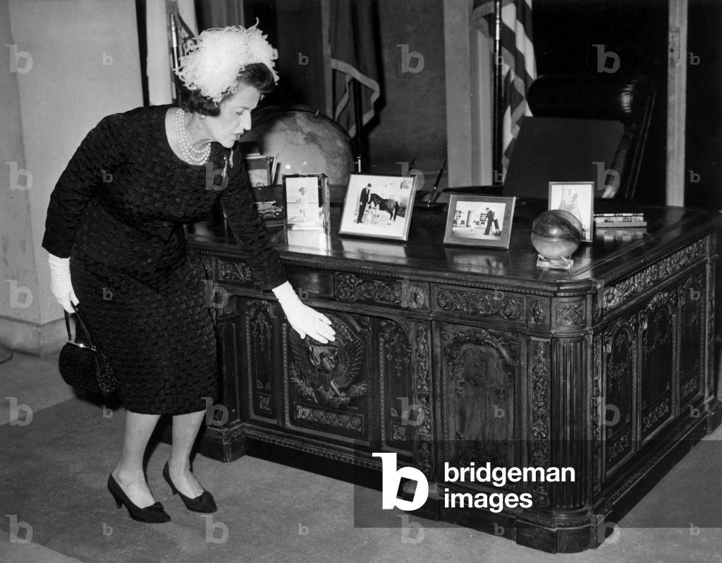 Rose Fitzgerald Kennedy, Wife of The President Josephpatrickkennedy and Mother of Johnfitzgeraldkennedy, in The Office of her Son in The John Kennedy Exhibition, in Paris, 27 Novembre 1964 (b/w photo)