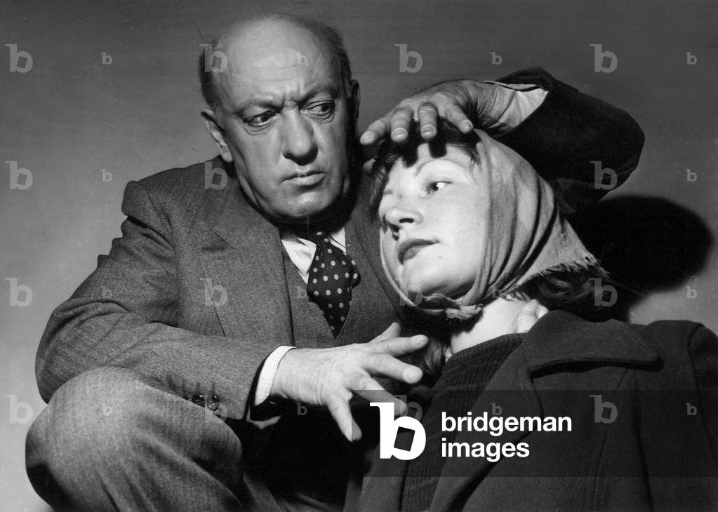 Leguignon Guerisseur De Mauricelabro Avec Yves Deniaud 1954 (b/w photo)