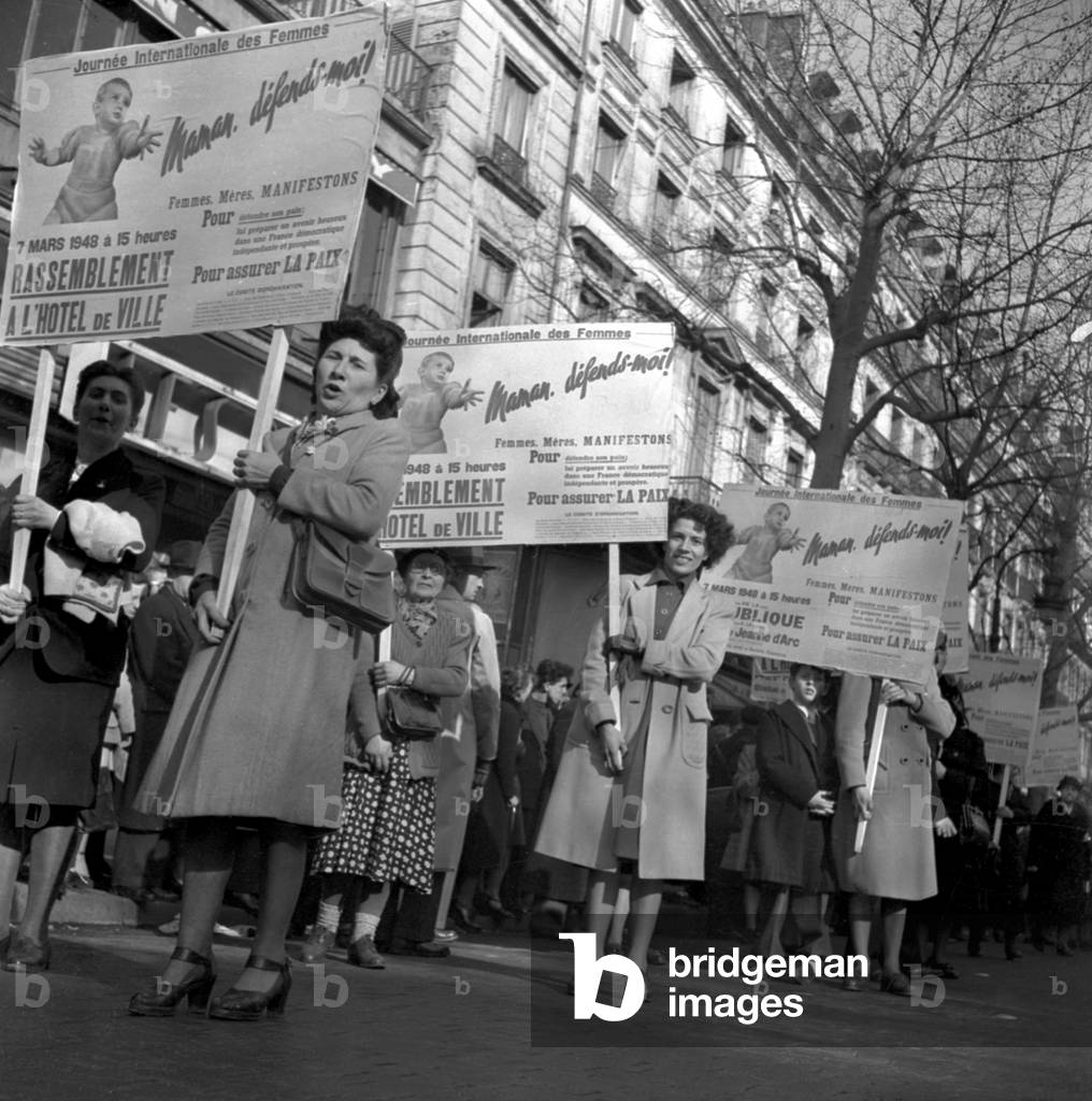 International Women'S Day : Demonstration of Women in Paris March 7, 1948 (b/w photo)