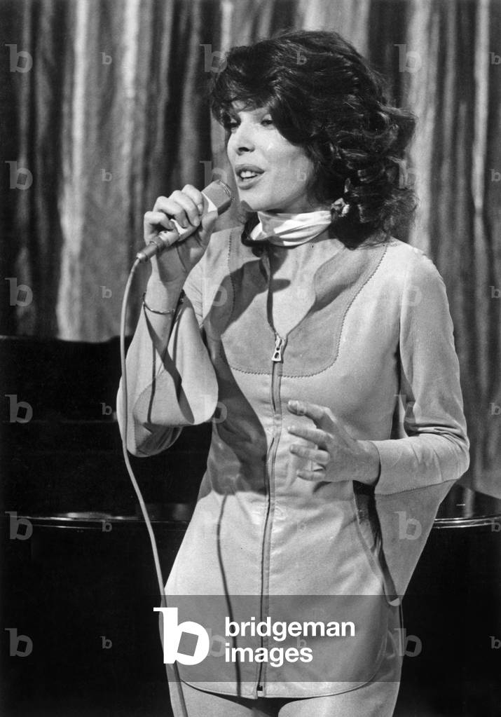 Dani Singing During The Show “Young Waves” January 4, 1972 (b/w photo)