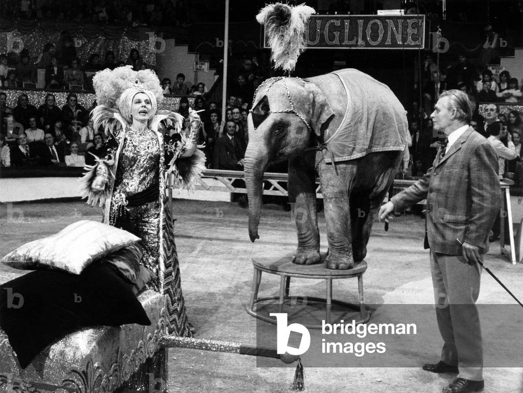 French Actress Alice Sapritch during Rehearsal of her Act at Gala of Artists, April 27, 1972 in Paris (b/w photo)