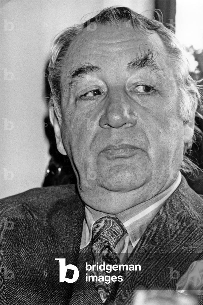 Noyade Interdite De Pierregranierdeferre Avec Philippe Noiret En Janvier 1992 (b/w photo)