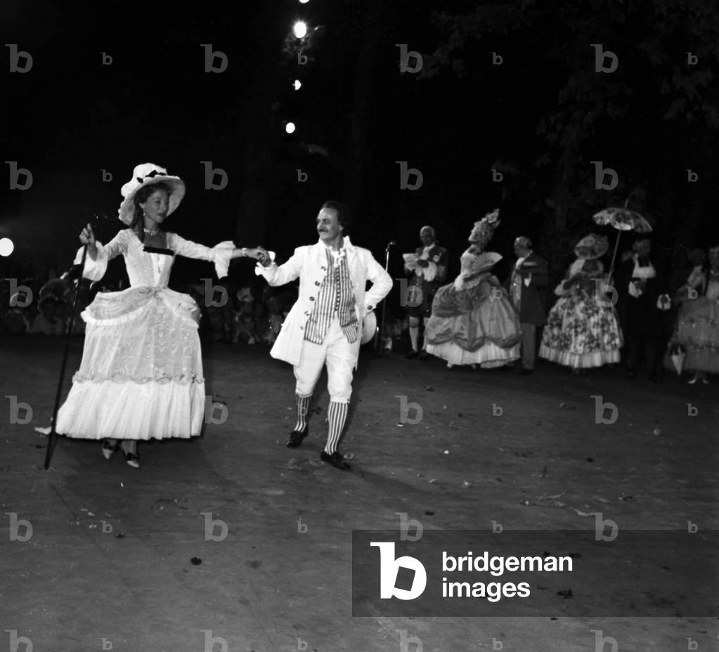 Ball of The Marquis De Cuevas in Chiberta, Biarritz, France, September 3, 1953 : Fancy-Dress Ball (18Th Century) (b/w photo)