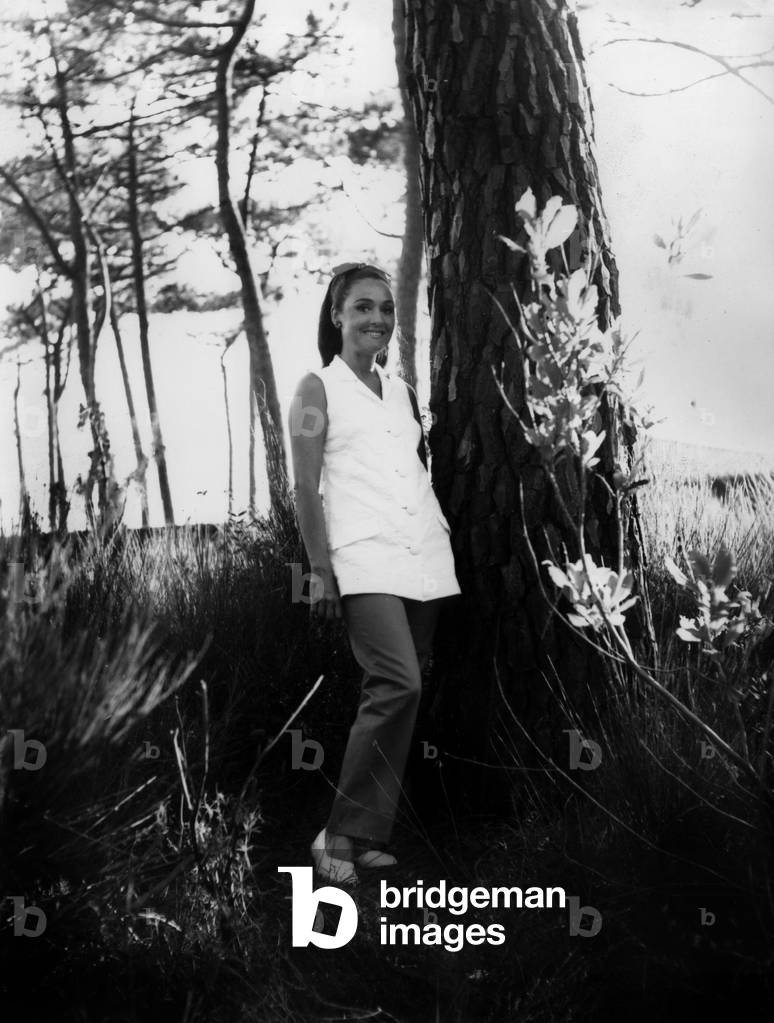 Maria Mauban On Pilat Sur Mer Beach In Arcachon Basin July 18, 1967 (b/w photo)