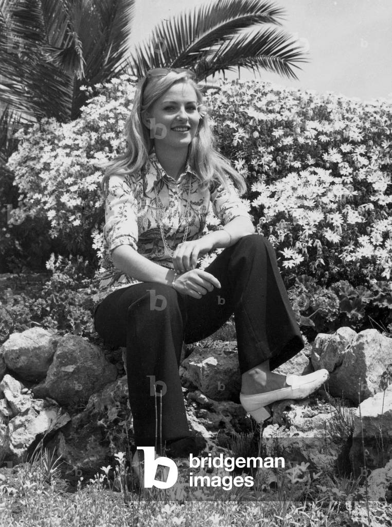 French TV Presenter Evelyne Leclercq, when she started in 1970