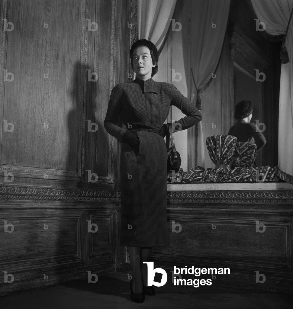 Presentation of Alex Maguy fashion in Paris, August 1949 (b/w photo)