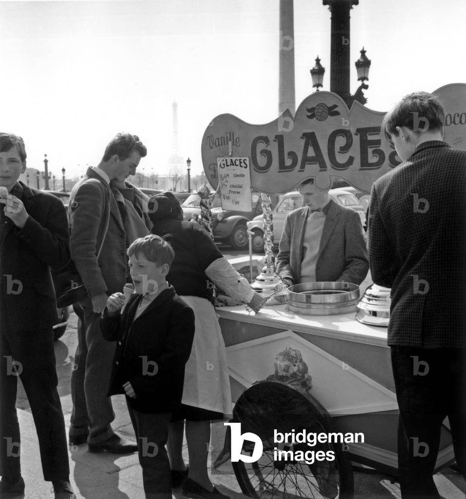 Ice Cream Woman, Tuileries, Paris, April 9, 1964 (b/w photo)