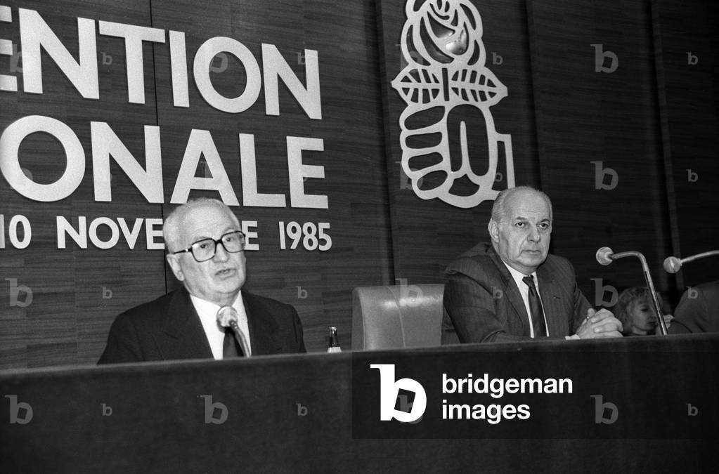 Meeting of the French Socialist Party, Paris, November 12, 1985 : Jean Poperen and Claude Estier (b/w photo)