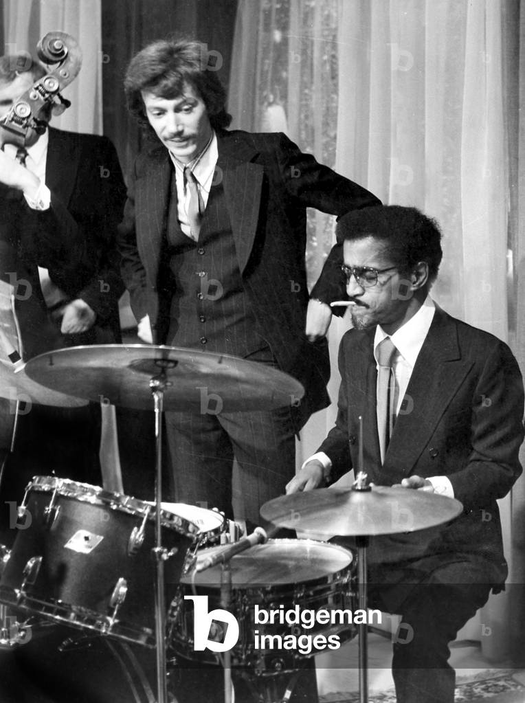 Singer Antoine With Sammy Davis Jr on September 20, 1972 (b/w photo)