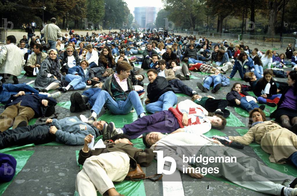 Demonstration For Road Safety : Demonstrators Are Laid on The Road on Foch Avenue in Paris on October 24, 1988 (photo)