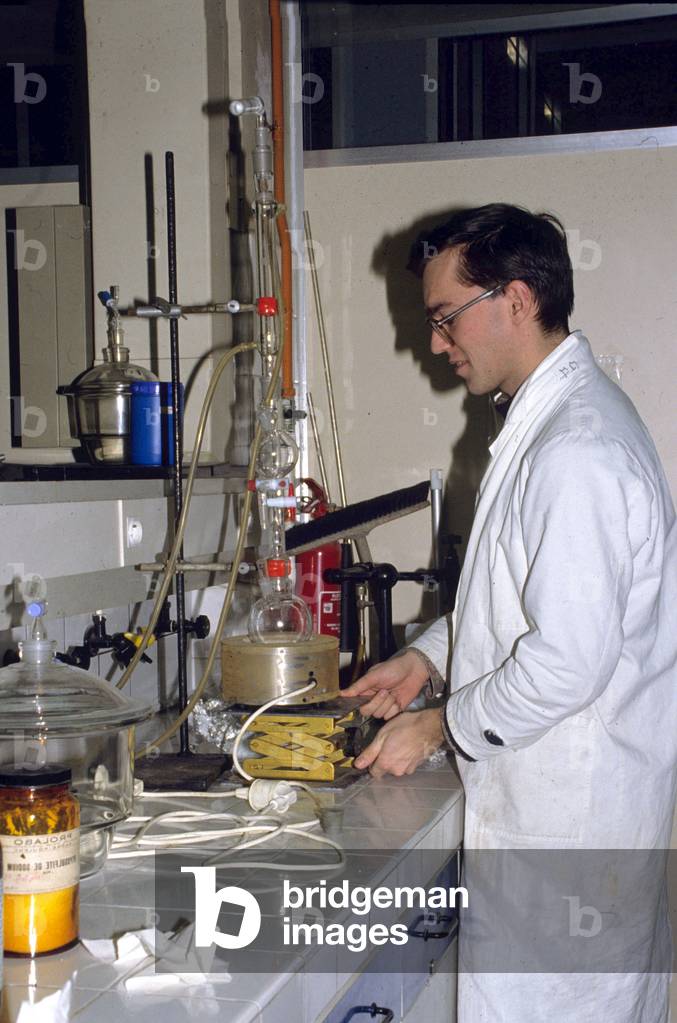 Professor Pierre Gilles De Gennes, French Physicist, Physics Nobel Prize in 1991 (photo)