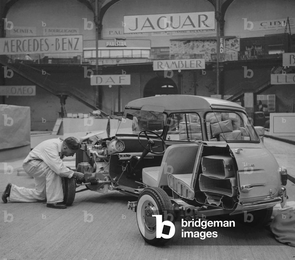 Preparation for Paris motor show at the 