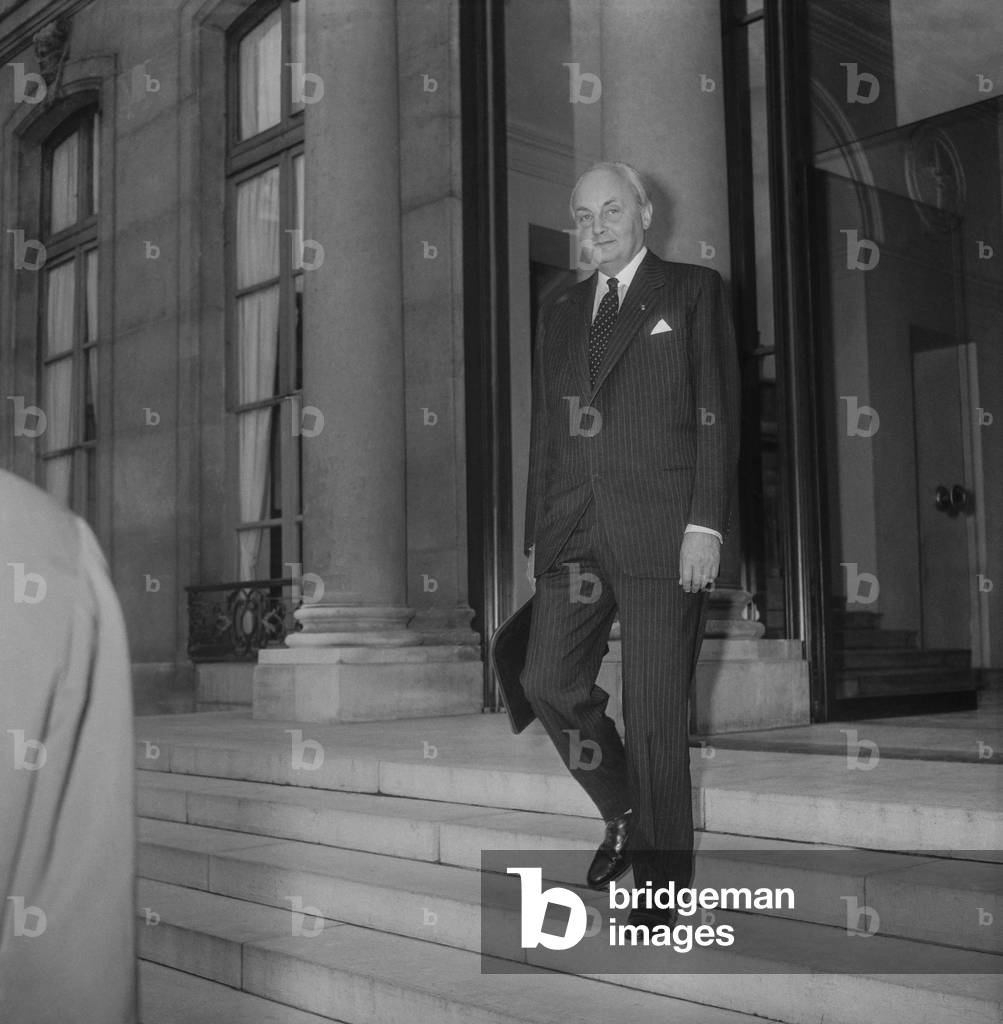 Sir Gladwyn Jebb, British ambassador in Paris, leaving the Elysee, Paris, after saying goodbye to DeGaulle on September 1st, 1960 (b/w photo)