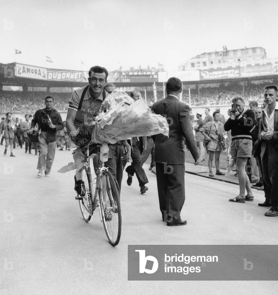 Arrival of Tour De France on July 30, 1955 at The Parc Des Princes in Paris : The Winner Louison Bobet (b/w photo)