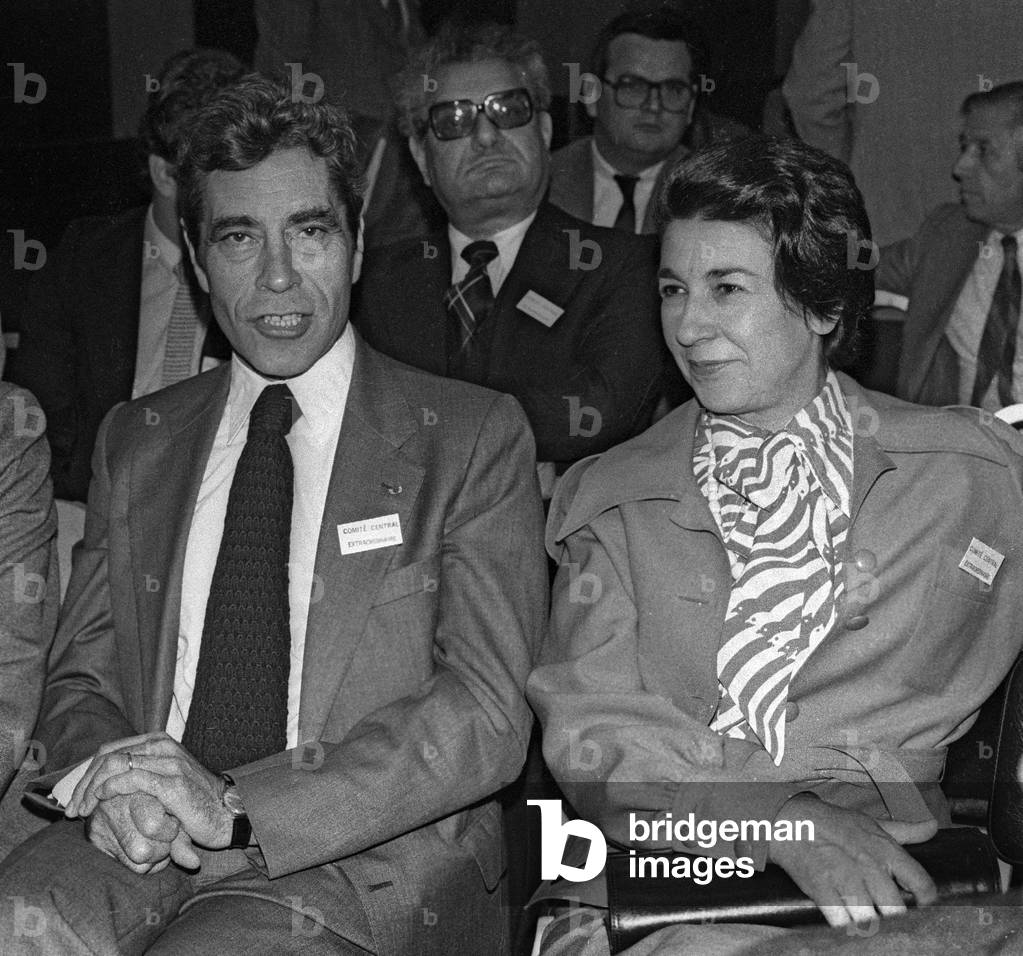 Yves Guena and Paulette Labatut during a RPR meeting, September 24, 1979 (b/w photo)
