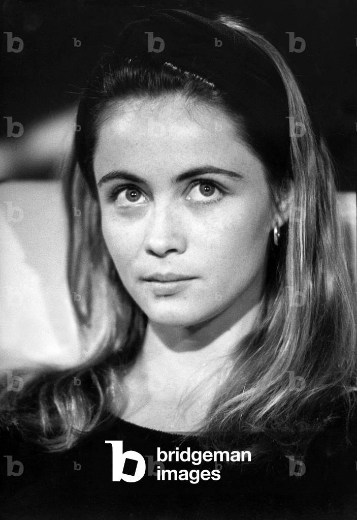 Emmanuelle Beart on February 19, 1992 (b/w photo)