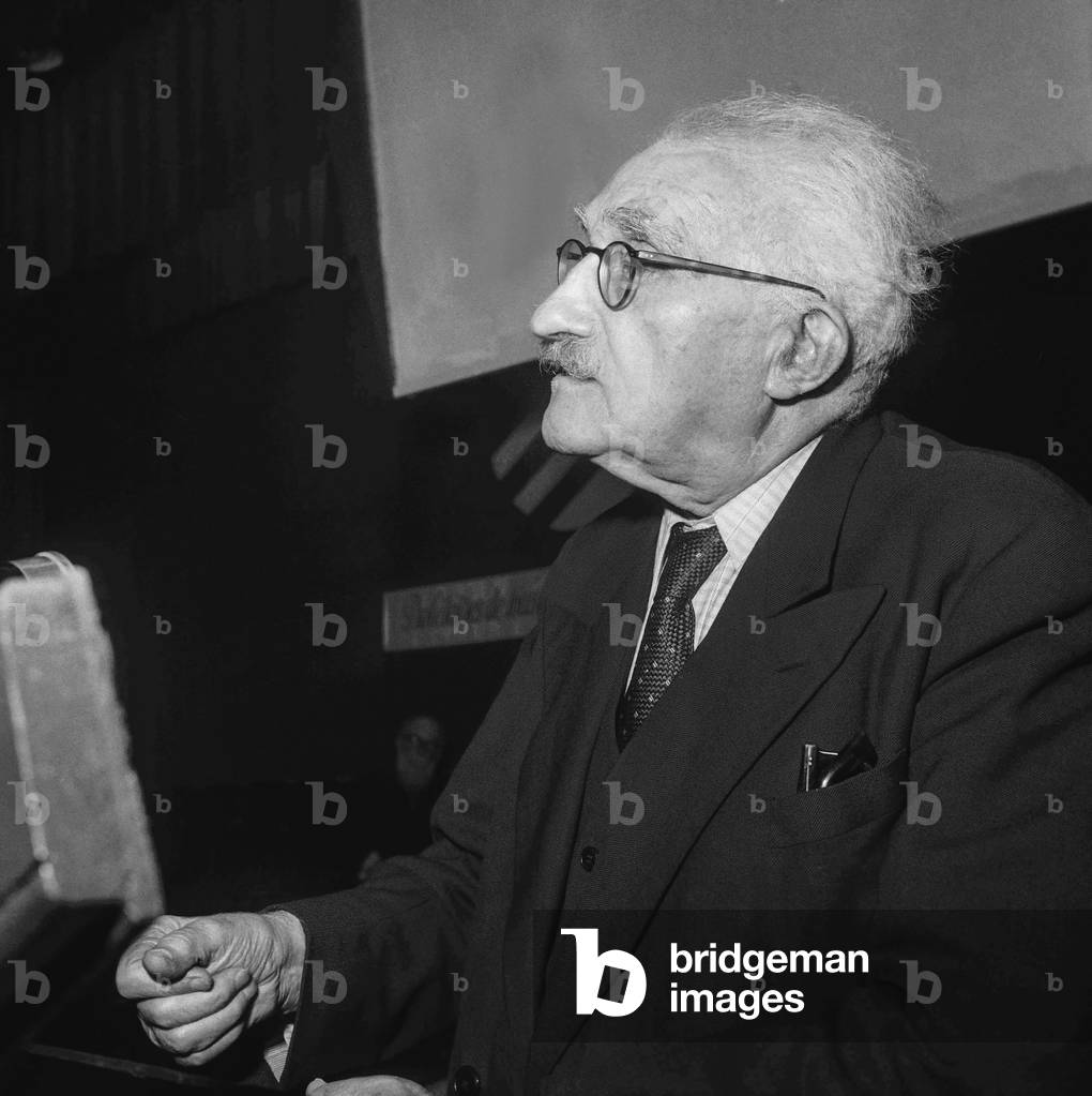 Paul Bracke at Socialist congress, Paris, May 26, 1950 (b/w photo)