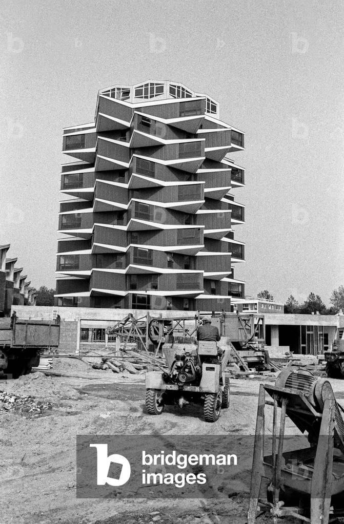 Le Touquet Ici Le Lycee Hotelier Who trains 430 Students Where We Will Teach “Great Cuisine” A Future “Chefs” From All Over The World August 22, 1972 Neg: B42602 (b/w photo)