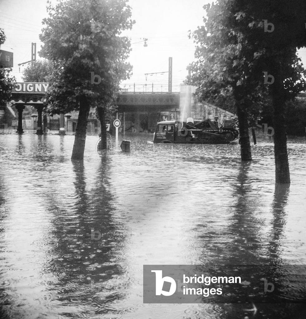 Flood in Le Mans