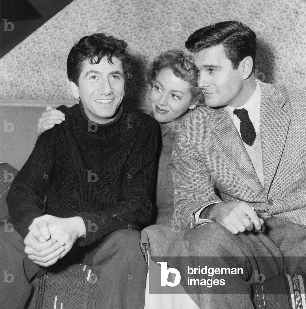 Louis Jourdan Daniel Gelin Et Anne Vernon on Set of Film Rue De L' Estrapade 1952 (b/w photo)
