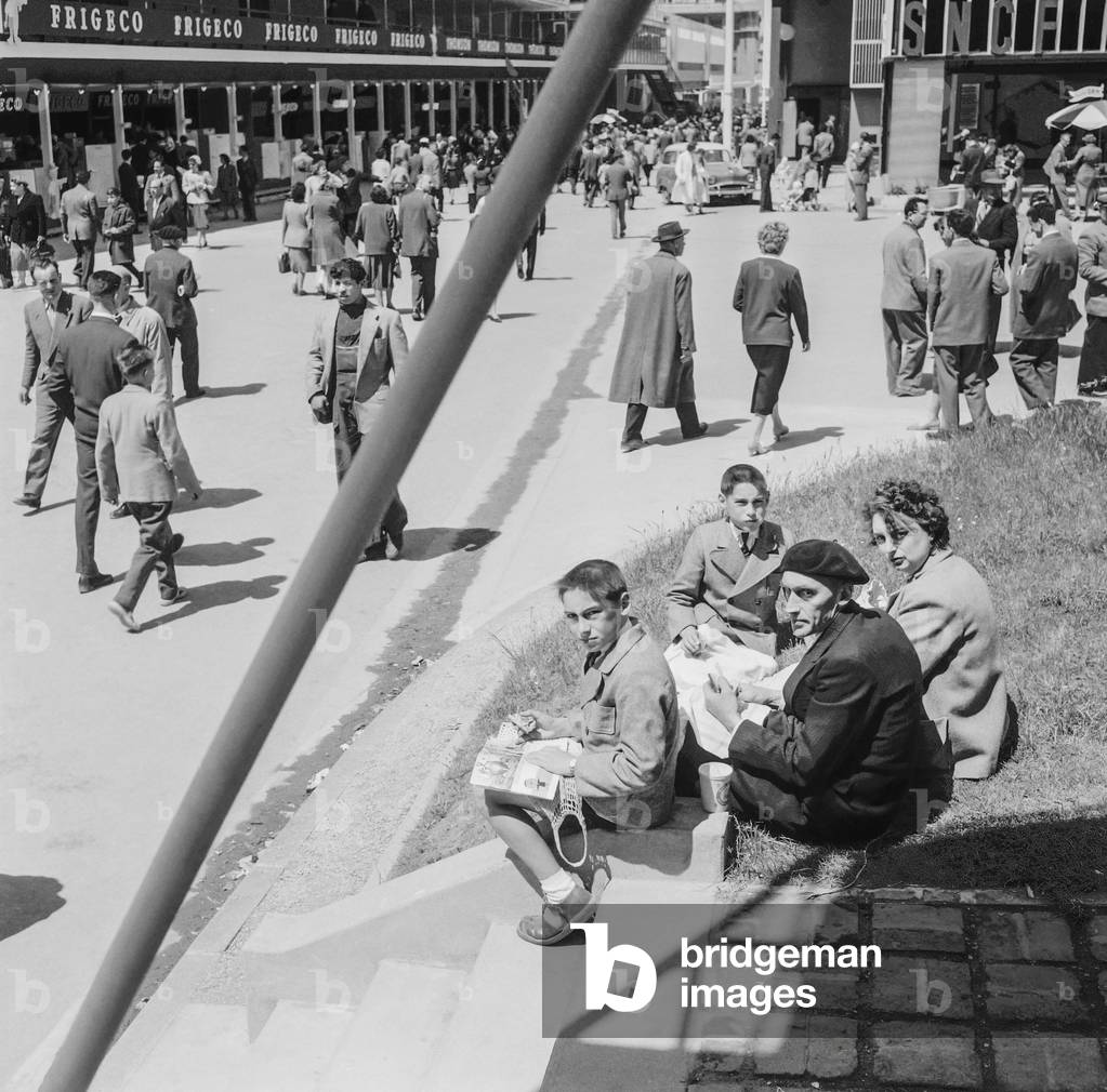 Picnic at the Paris Fair