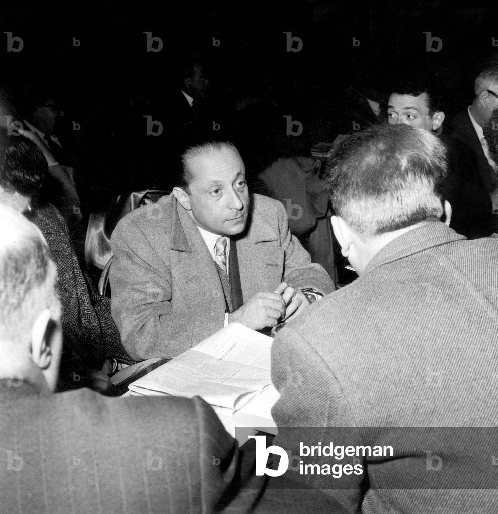 Daniel Mayer at Sfio Congress in Suresnes November 1954 (b/w photo)