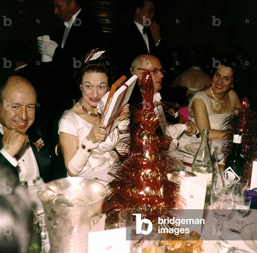Duchess of Windsor during A Diner in Paris December 20, 1958 (photo)