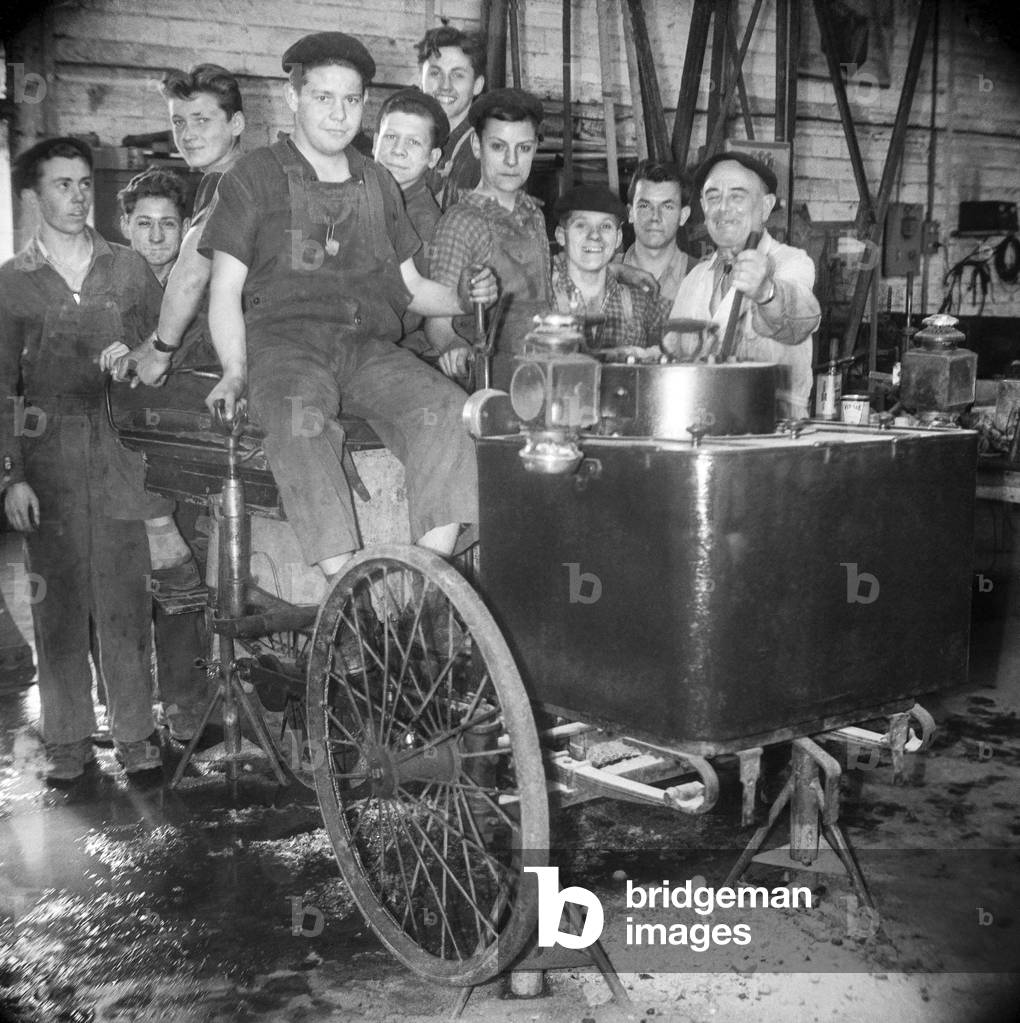 The “De Dion 1885”