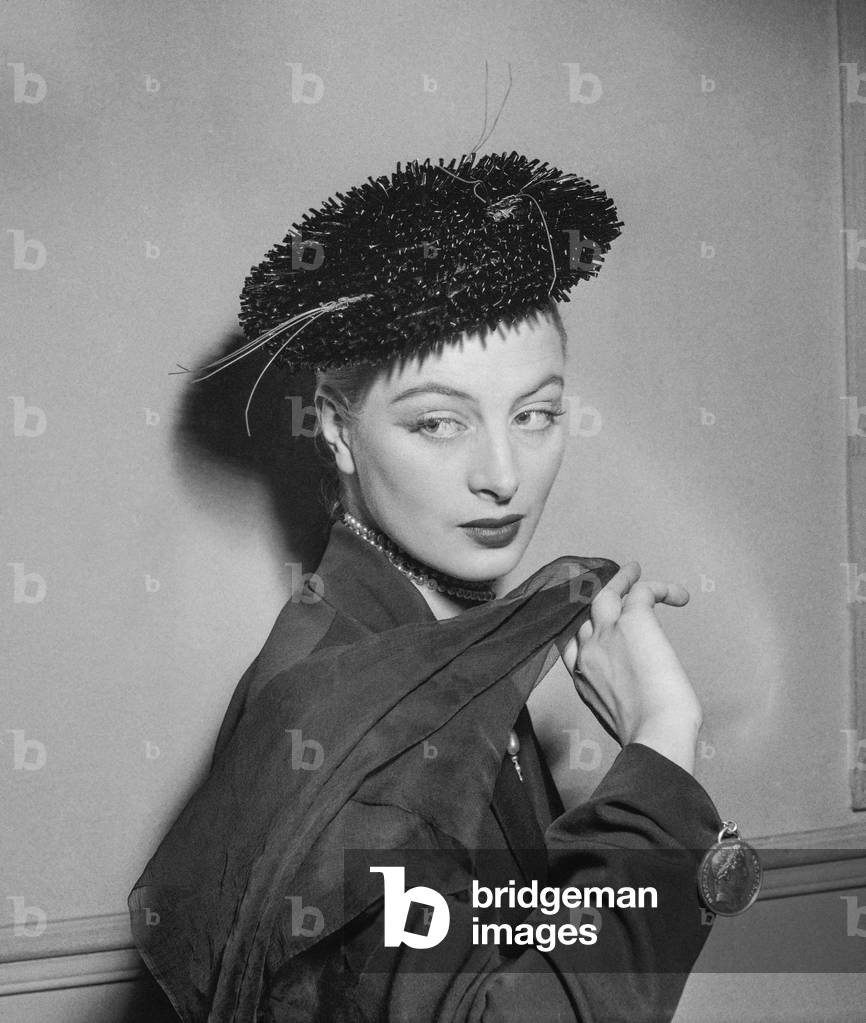 Hat by Le Monnier, Paris, January 1951 (b/w photo)
