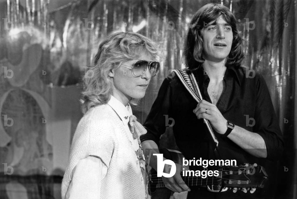 French Singer Yves Duteil and Joelle during TV Programme December 29, 1977 (b/w photo)