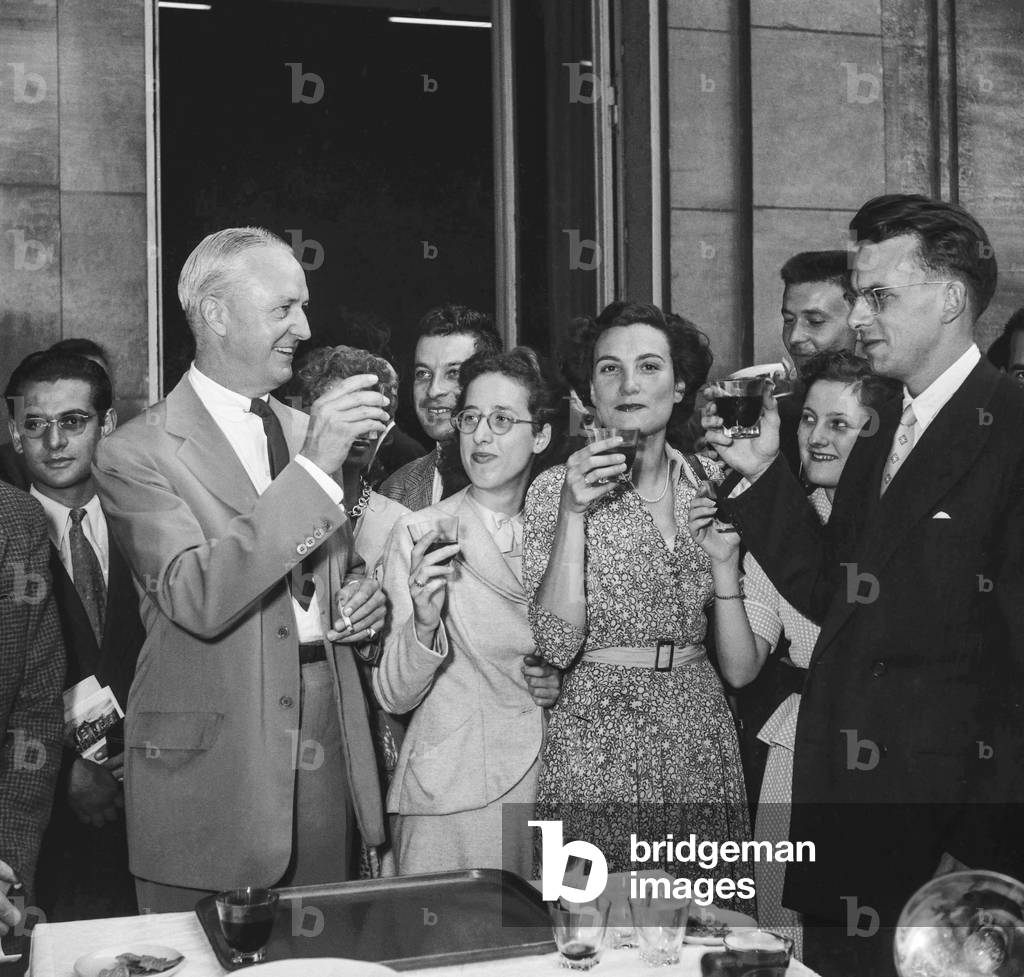 David K. E. Bruce, US ambassador in France, receiving students, Paris, September 1949 (b/w photo)