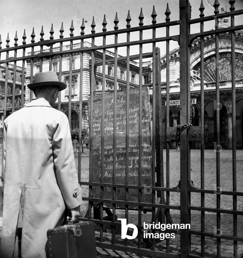 Strike of French Railways in France June 1947 : here Closed Station in Paris (b/w photo)