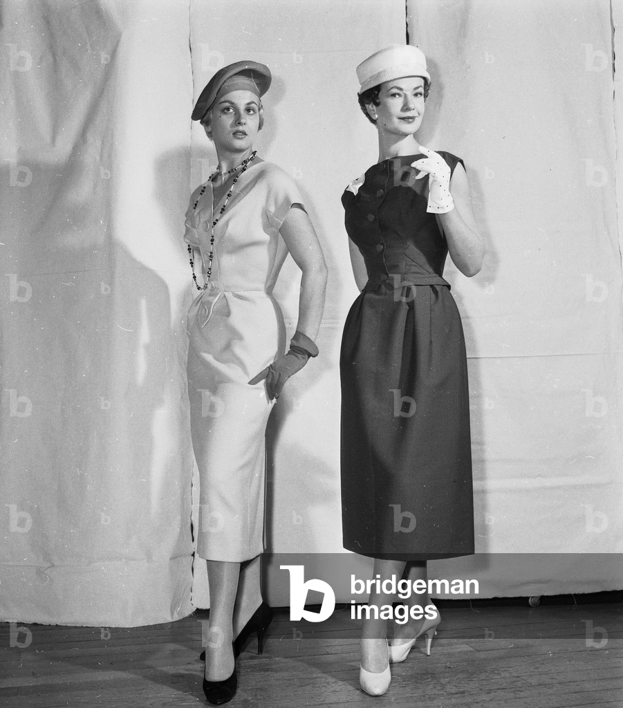 Haute couture Alayne collection printemps ete 1957 , Tage robe de ville, Candide robe de jeune fille , 1956 (photo)