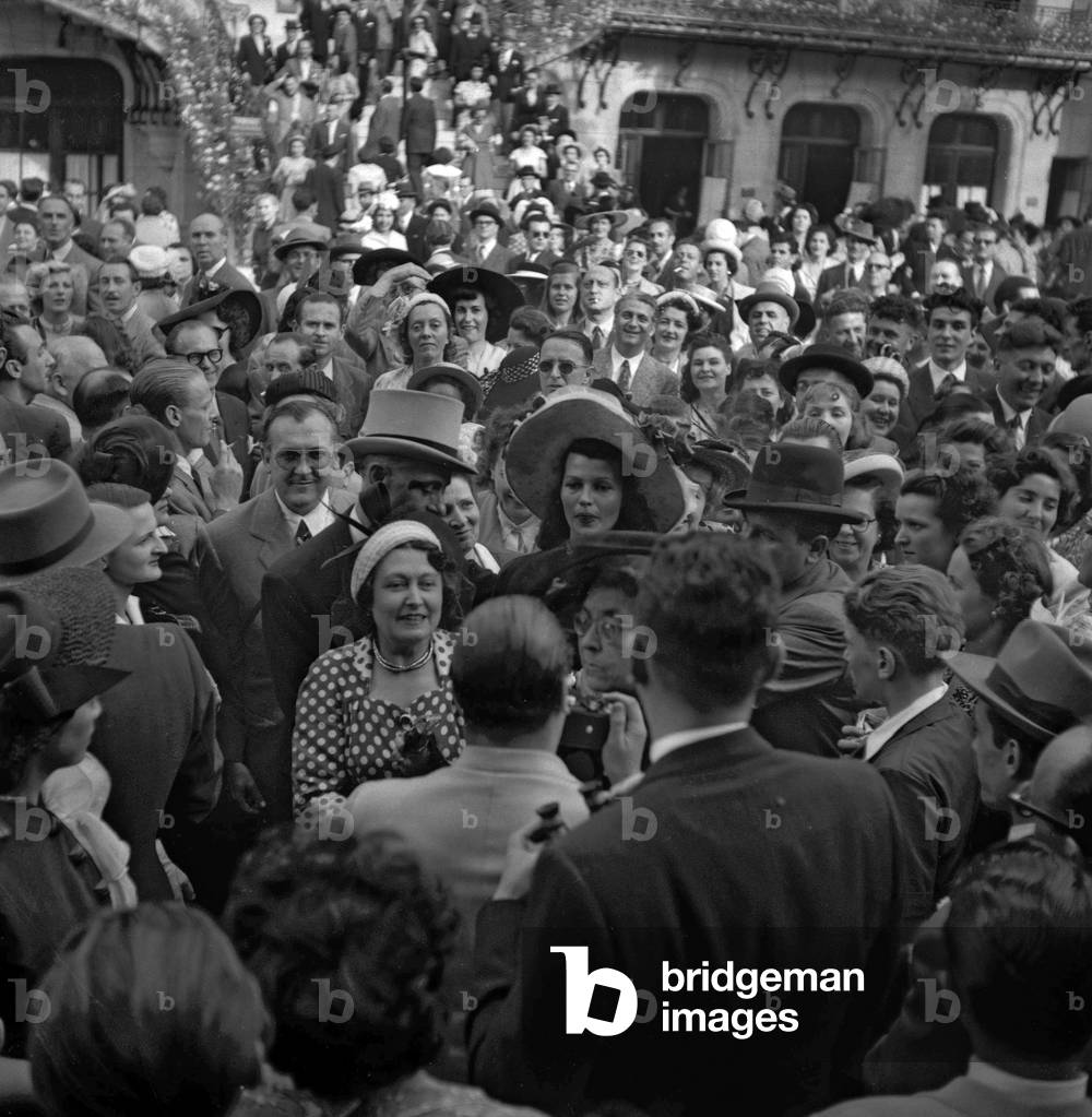 Grand Prix de Paris (horse race), Longchamp racecourse, Paris, June 26, 1949 : Rita Hayworth (b/w photo)