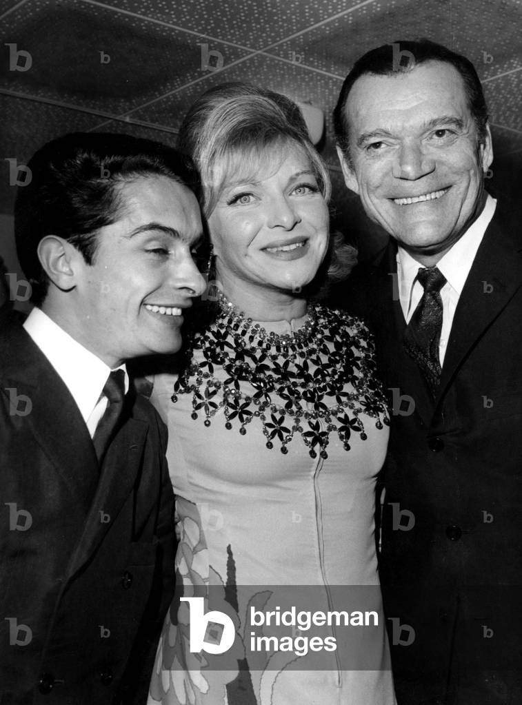French Singer Line Renaud With The Jockey Yves Saint-Martin and the Actor Eddie Constantine during TV Programme 