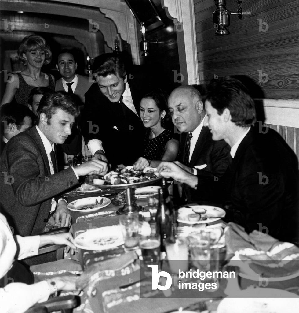 Johnny Hallyday, Jean Noel, Grinda Florence, Michard Pelissier and Ray Ventura Havingn Diner at Restaurant 