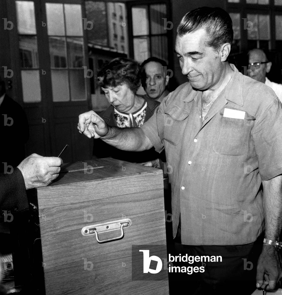Presidential Elections 2Nd Turn : Voters Putting Voting Paper in The Ballot Box in The Polling Station of The 18Th Arrondissement of Paris June 15, 1969 (Georges Pompidou Will Be Elected President) (b/w photo)