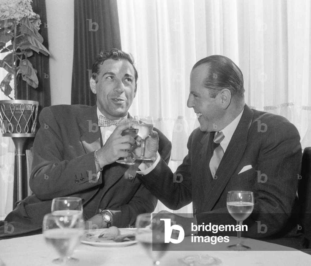 Luis Mariano and director Richard Pottier on set of film  